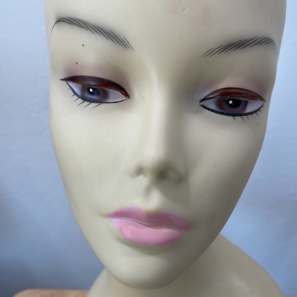 54. Mannequin Head Plastic Display for Wigs Hats Sunglasses Jewelry - Picture 5 of 8